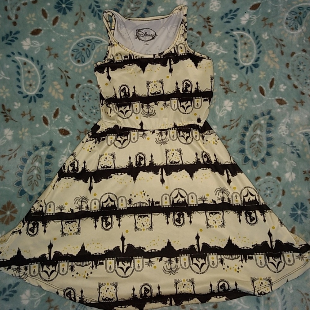 Disney princess sleeping beauty👑 size S skater